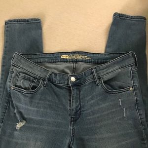 4 for $15!! Old Navy Rockstar Skinny Jeans 👖